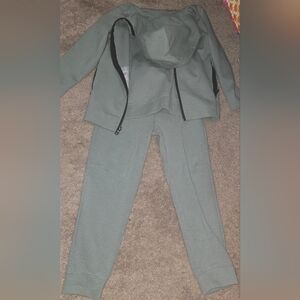 Sagr Green Hoodie and Jogger Set